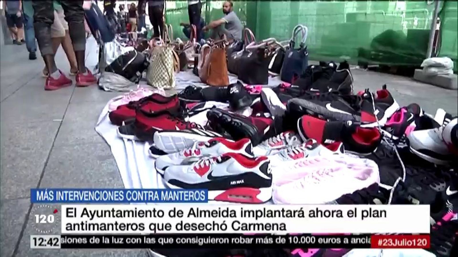 Martínez-Almeida rescata el plan de lucha contra los manteros
