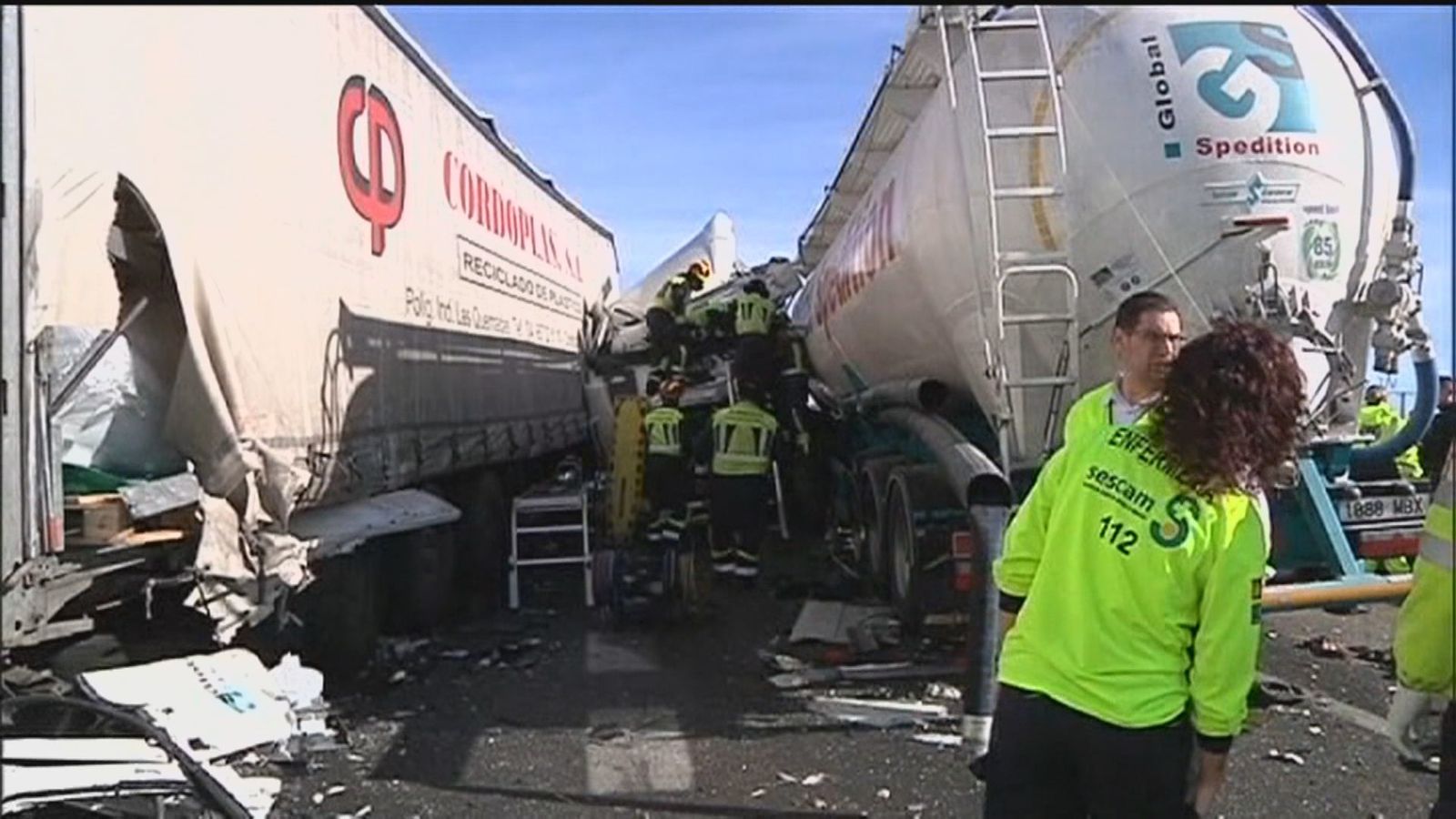 Colisión múltiple con 3 muertos por la niebla en la A-4
