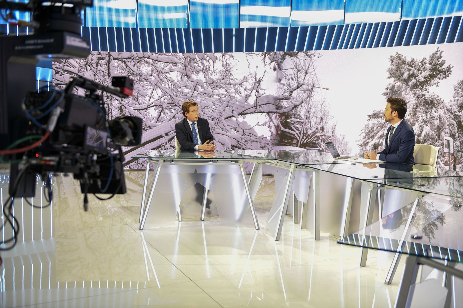 El alcalde José Luis Martínez Almeida responde sobre la gestión de 'Filomena' en Telemadrid
