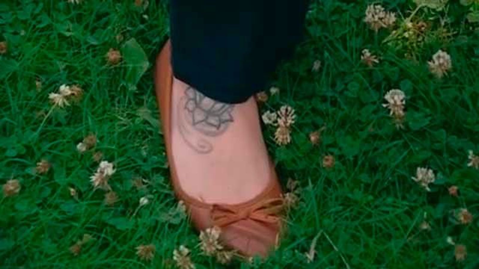Defensa cambiará las bases para evitar discriminación entre hombres y mujeres por los tatuajes