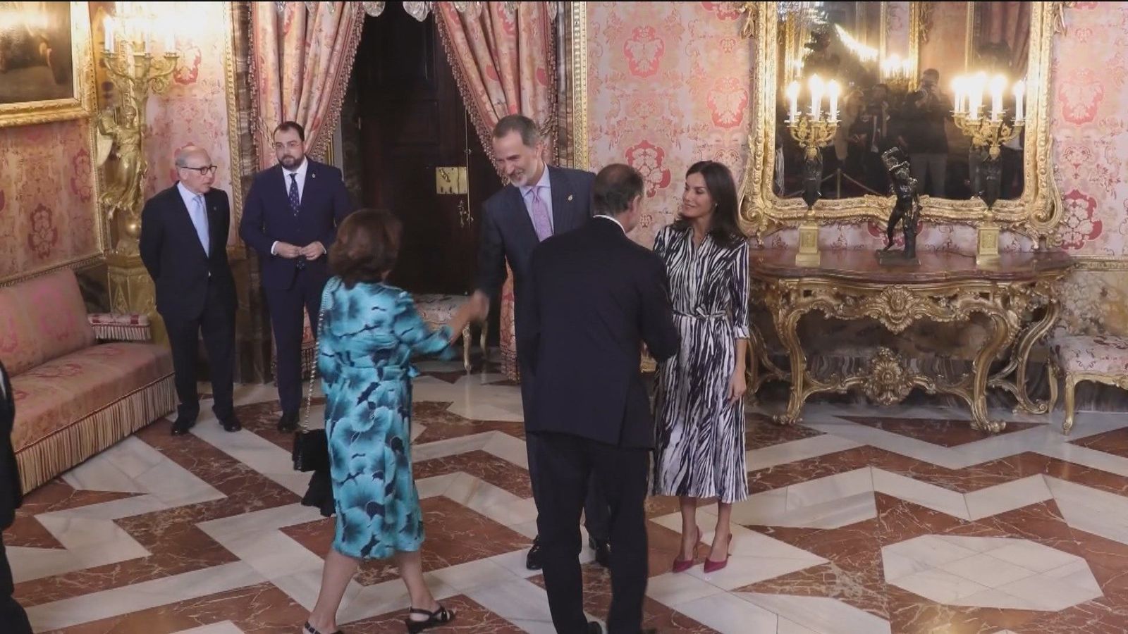 Los Reyes se reúnen con la Fundación Princesa de Asturias tras el relevo presidencial