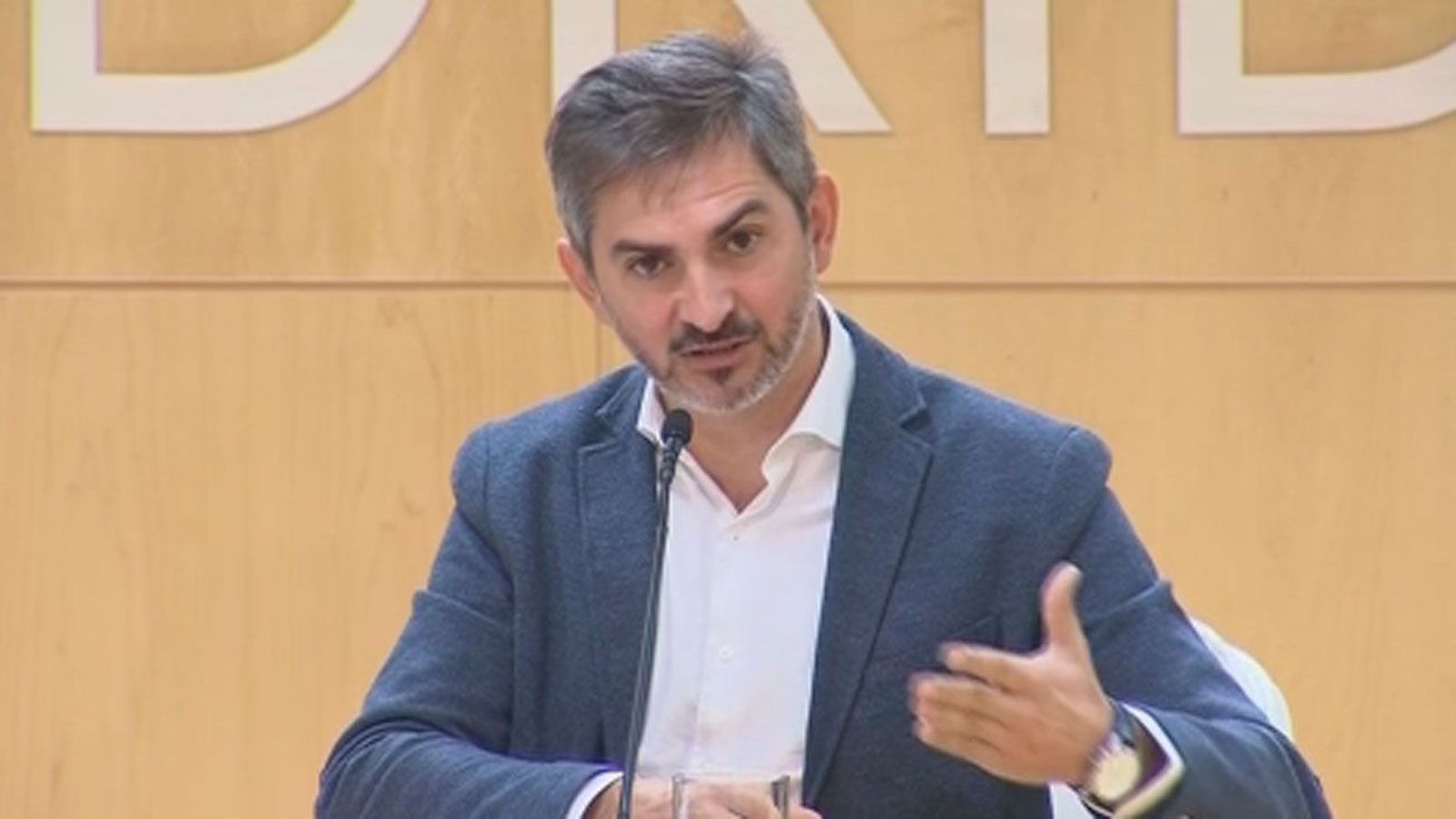 Madrid ofrece "tres o cuatro" espacios  para llevar a los solicitantes de asilo