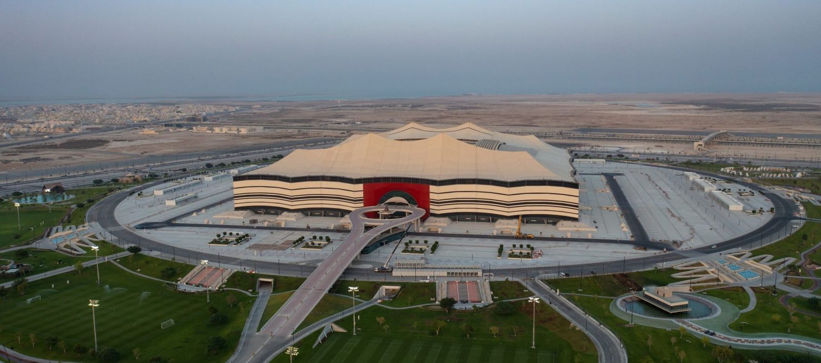 Estadio Al Bayt