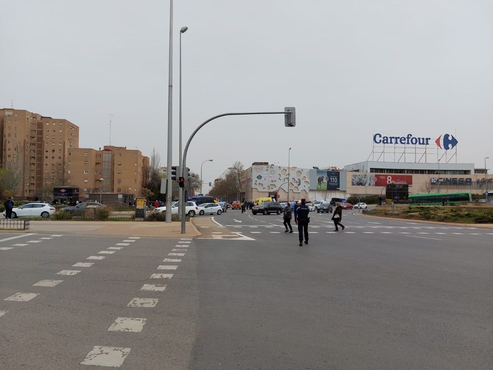 Padre e hijo detenidos por pegar a un pandillero en San Blas