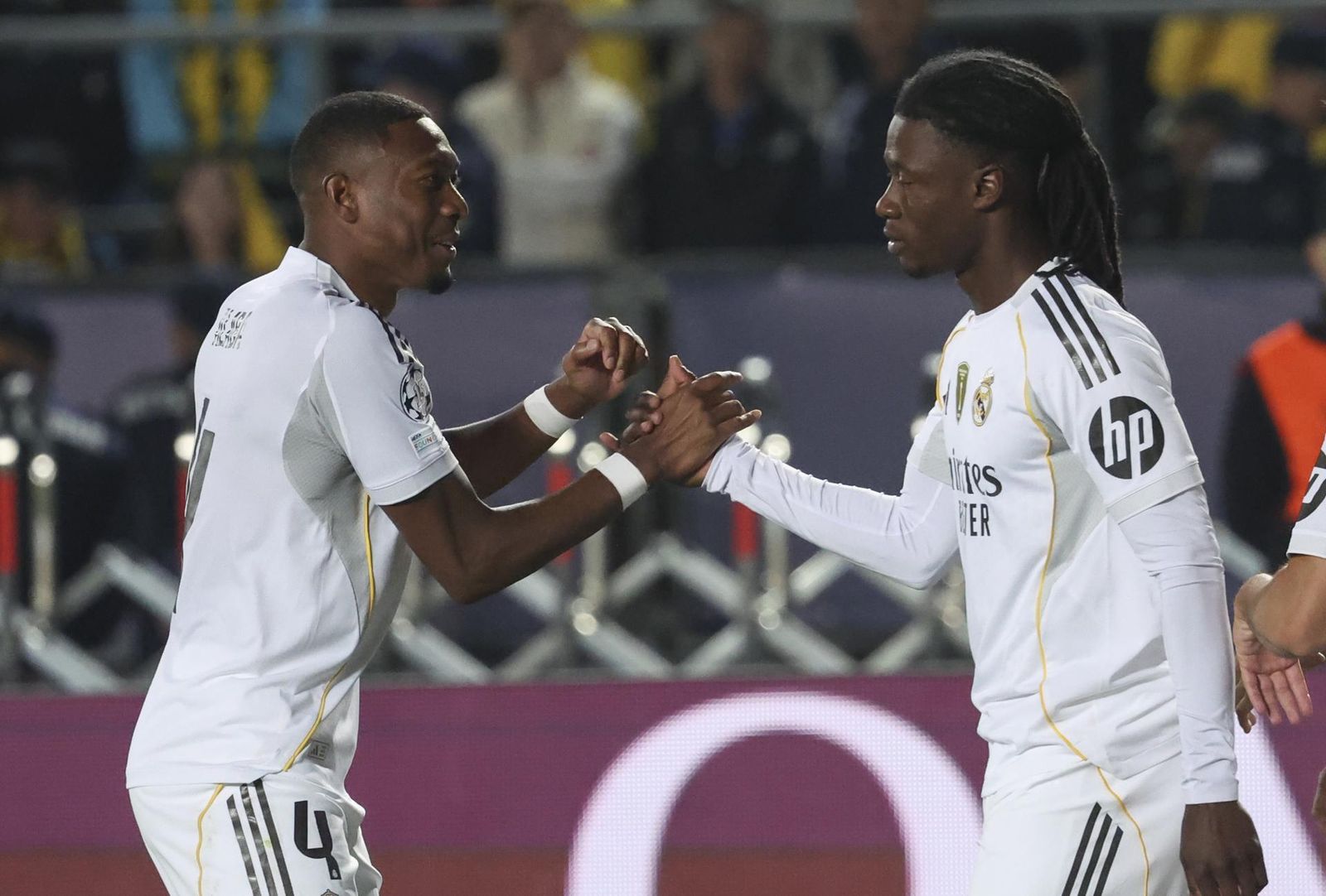 Alaba felicita a Camavinga