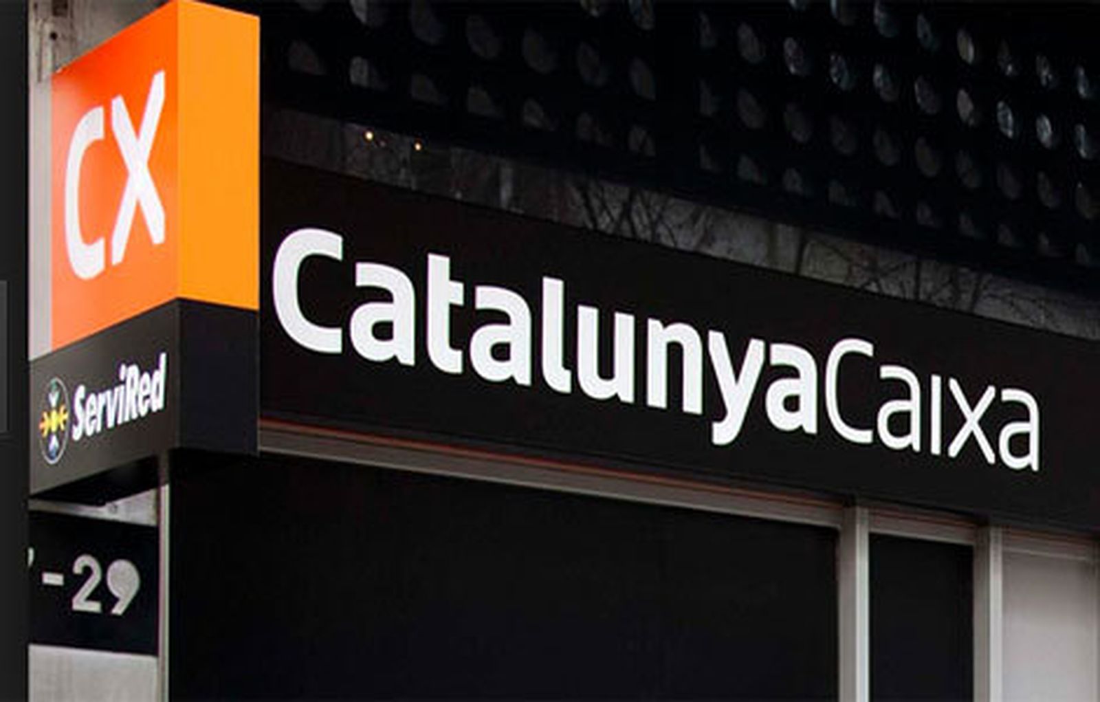 La Audiencia Nacional admite la denuncia contra Narcís Serra y 14 ex cargos  de CatalunyaCaixa
