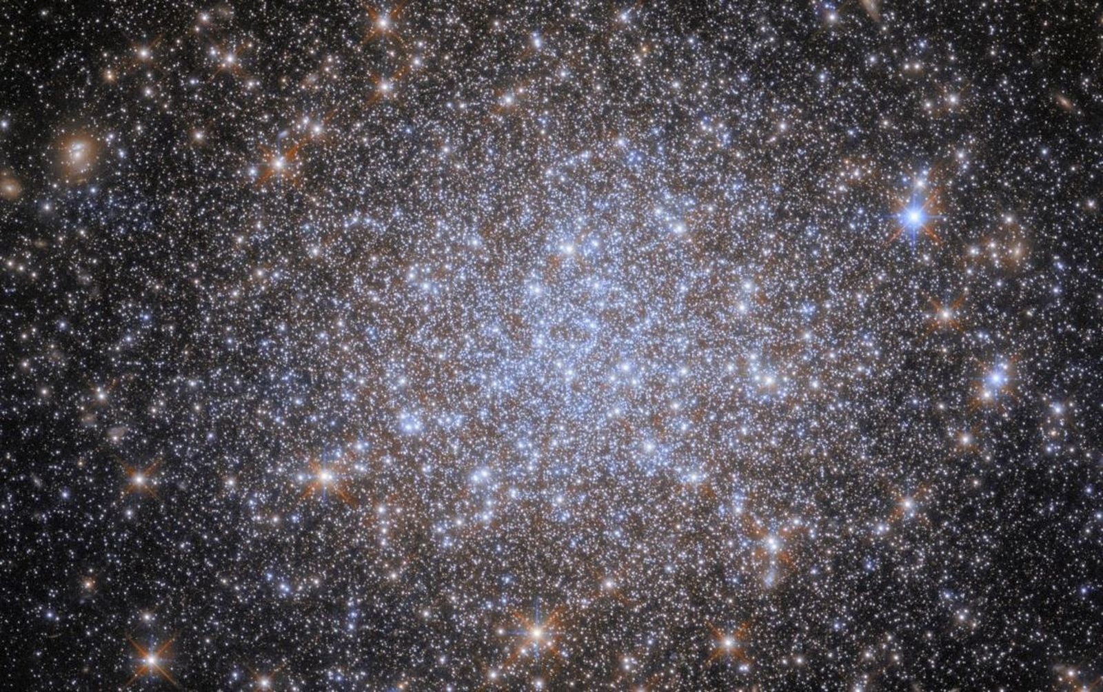 Imagen de la concentración de estrellas conocido como La Gran Nube de Magallanes, captada por el Hubble