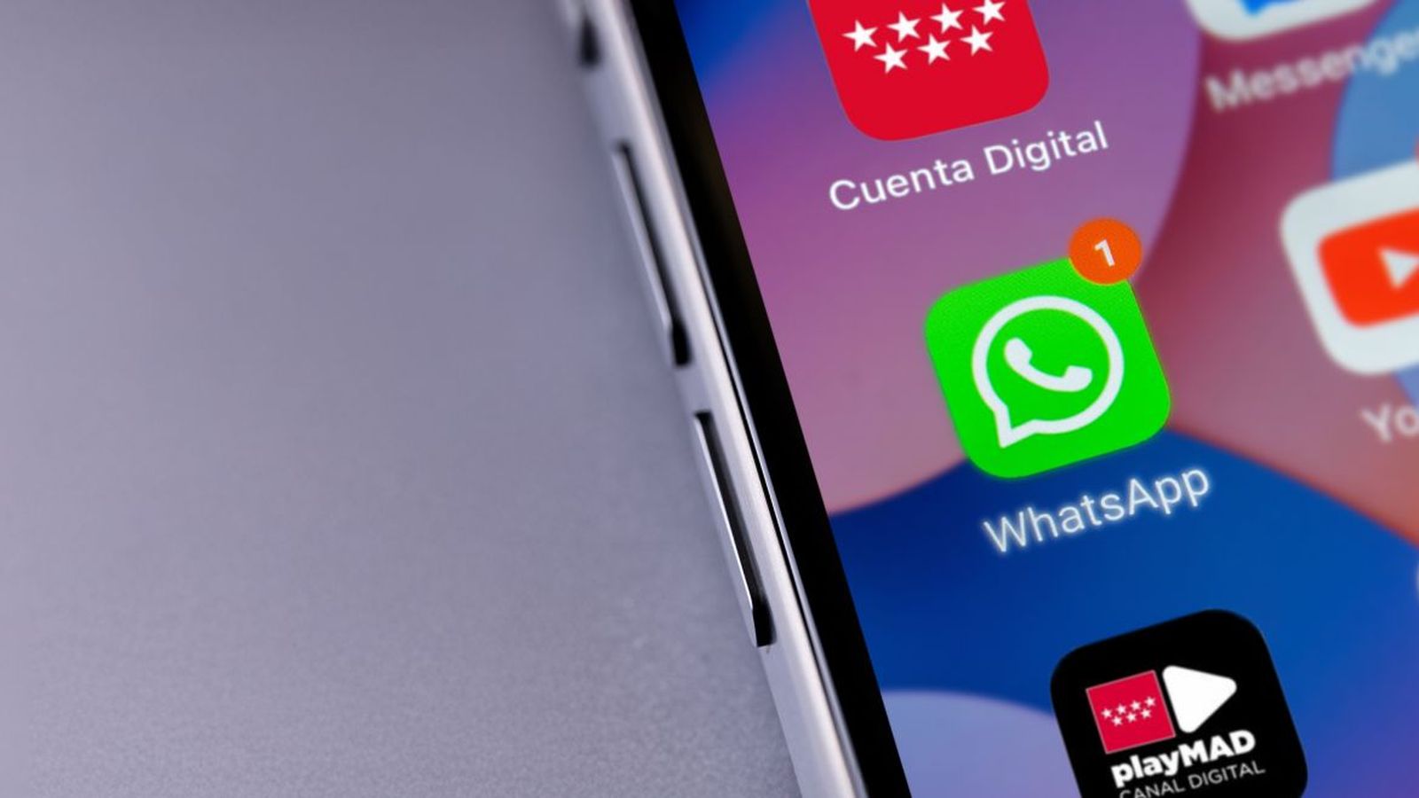 Icono de whatsApp con una notificación