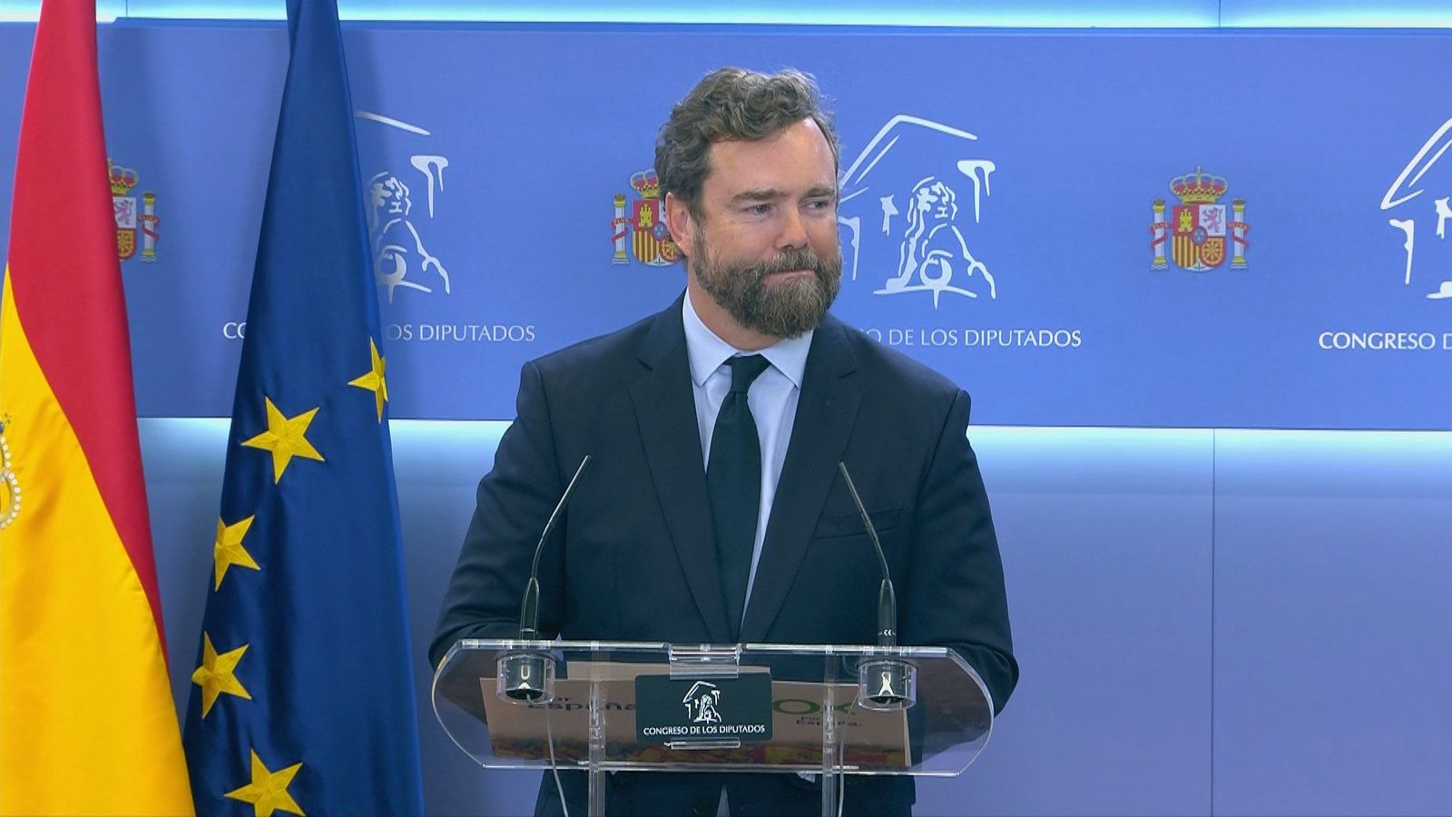 Espinosa de los Monteros abandona su escaño de Vox en el Congreso