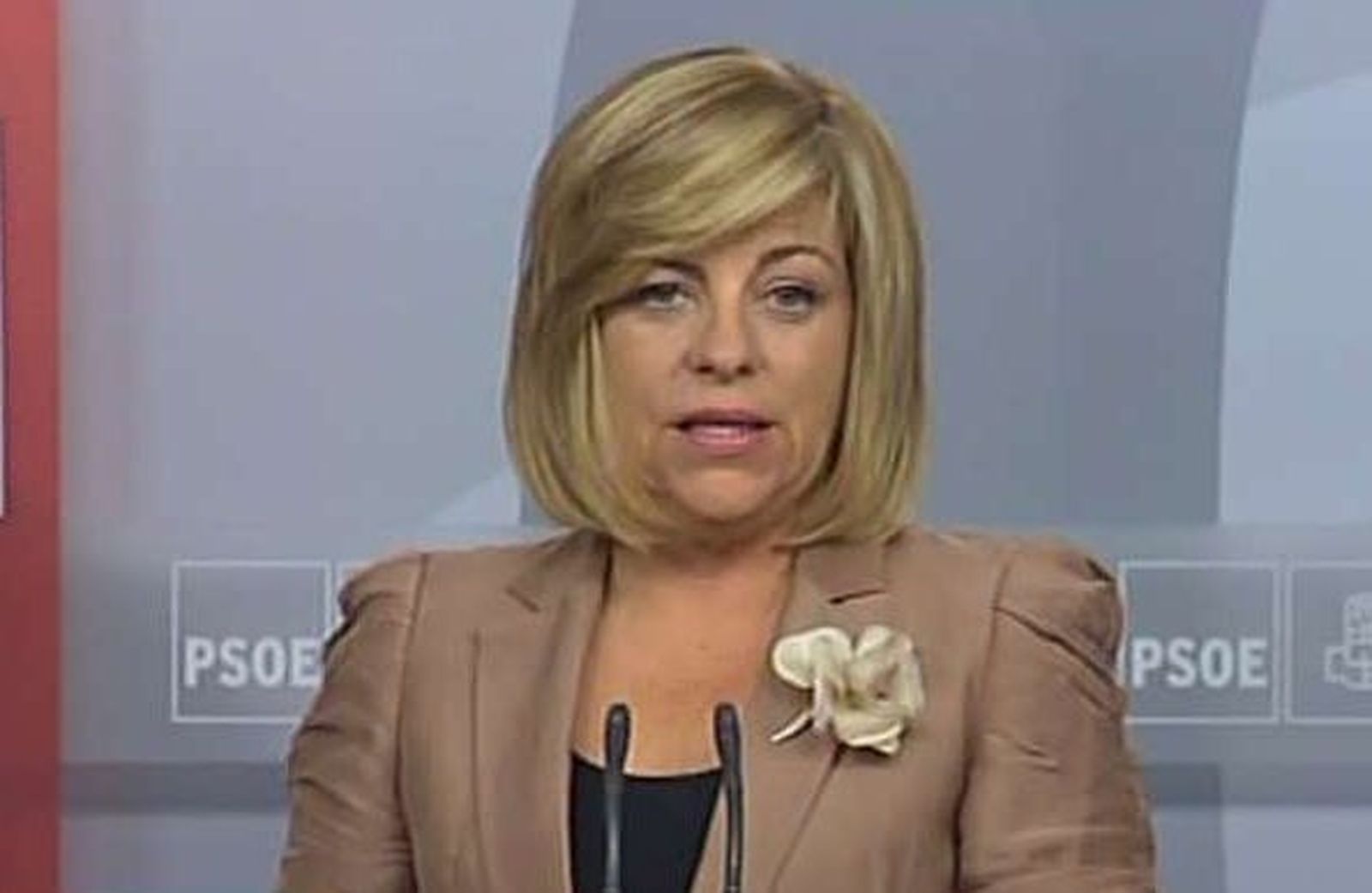 Valenciano sale de la UCI pero seguirá ingresada unos días