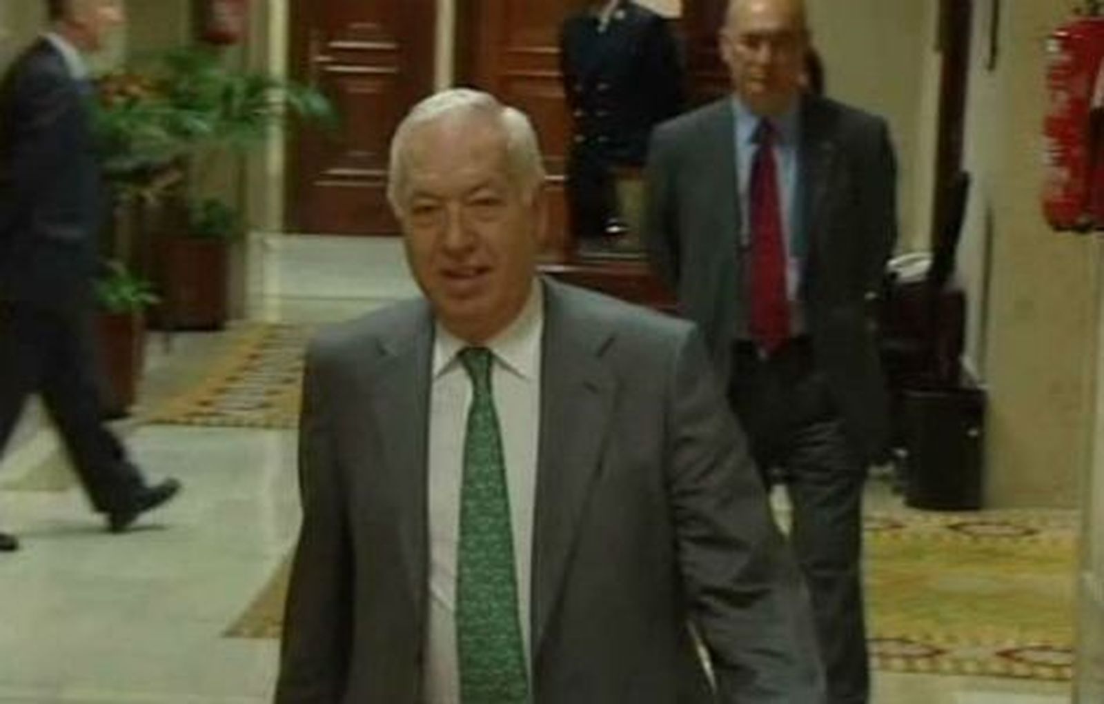 Margallo solicita comparecer en el Congreso  para explicar la situación con Gibraltar