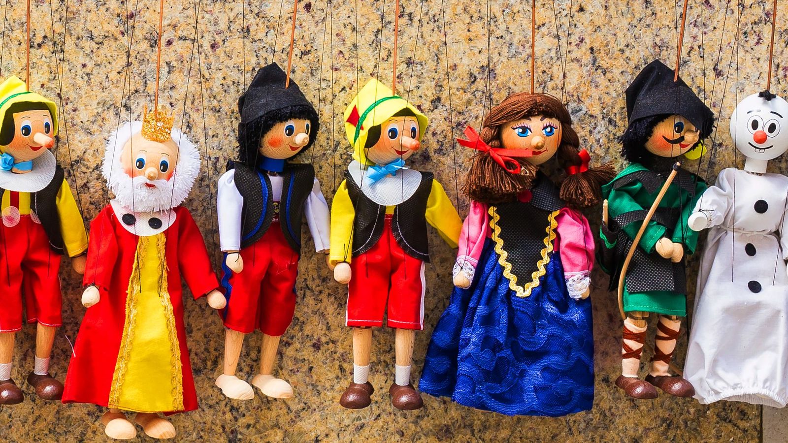 El Carnaval de Madrid se iluminará con la magia de 11 títeres gigantes