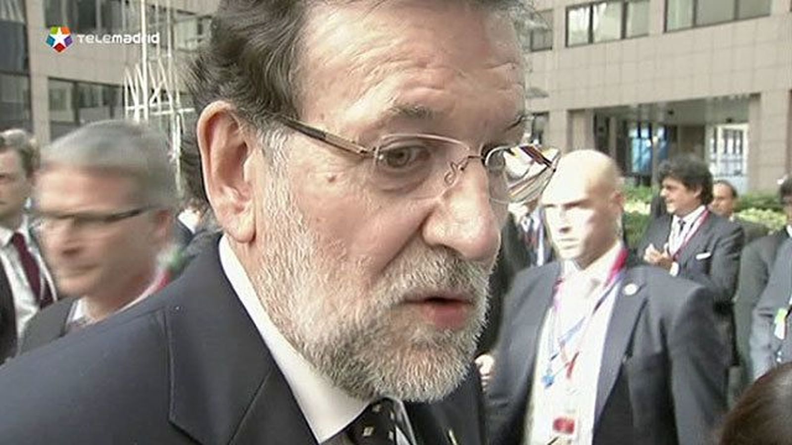 Rajoy rechaza debates "absurdos" con Mas y le reitera que no habrá consulta
