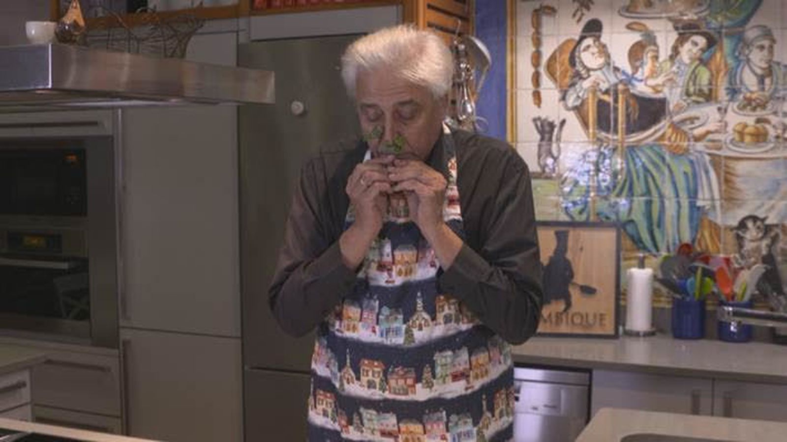 Paco Roncero enfrenta a Natalia Rodríguez, Anthony Blake y Fabiola Martínez para hacer la mejor receta con unos langostinos sobrantes