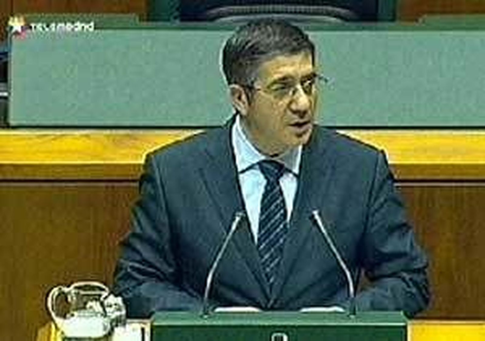 Patxi López afirma ahora que no tolerará que Bildu signifique "cobertura al terrorismo y a la violencia"