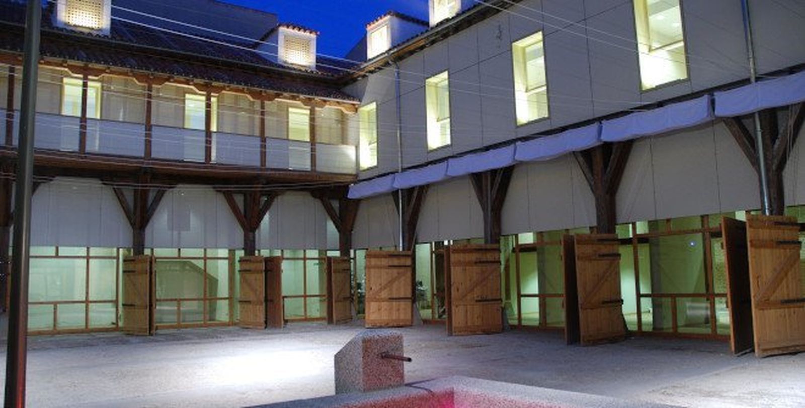 Patio del Centro Cultural La Corrala, sede del Museo de Artes y Tradiciones Populares de la Universidad Autónoma de Madrid
