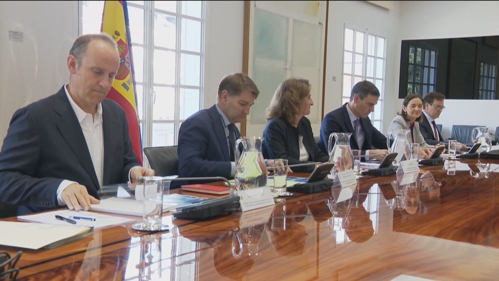 La industria del automóvil traslada a Sánchez su preocupación por la normativa de emisiones contaminantes