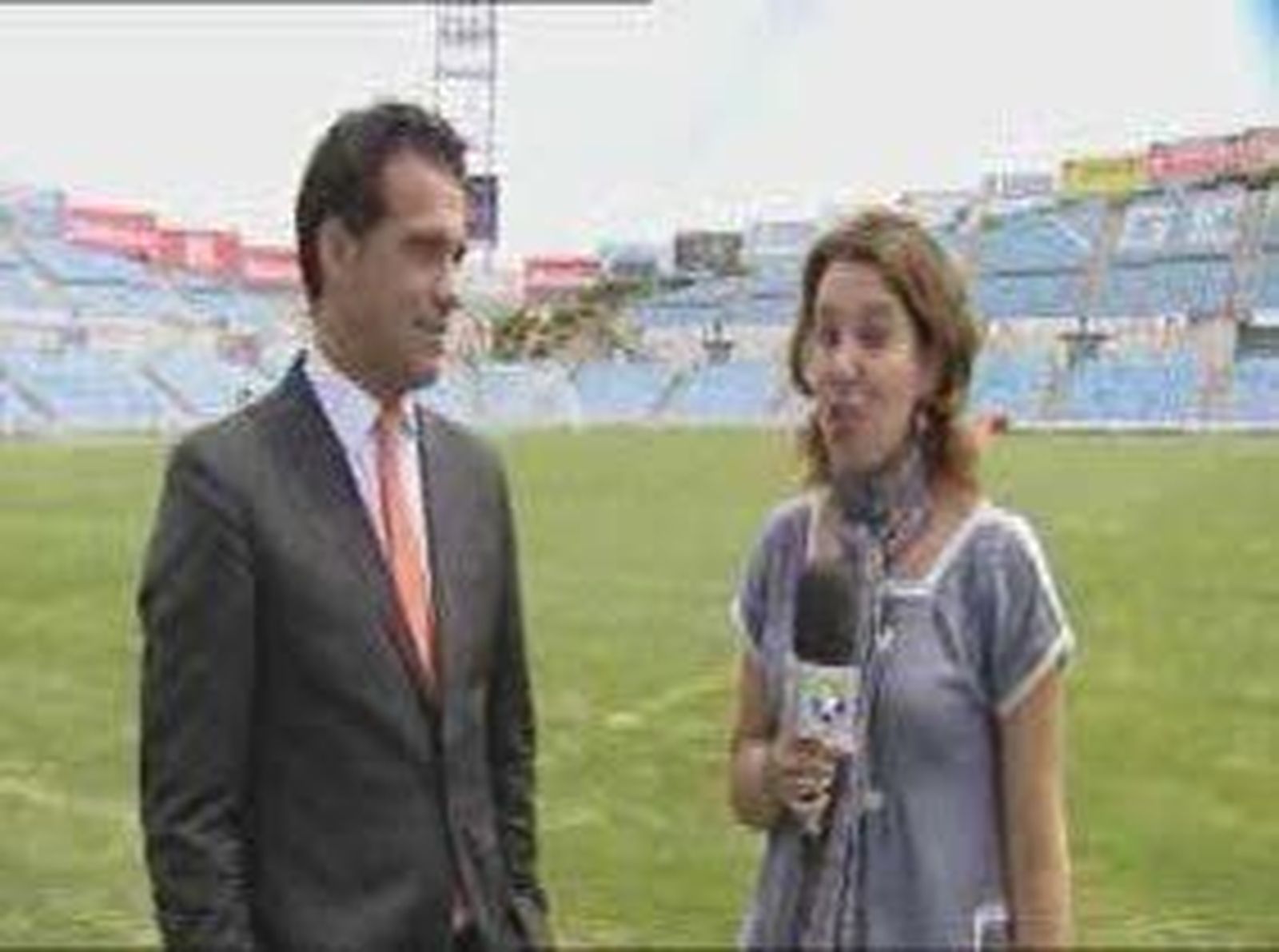 El Getafe presenta a Luis García