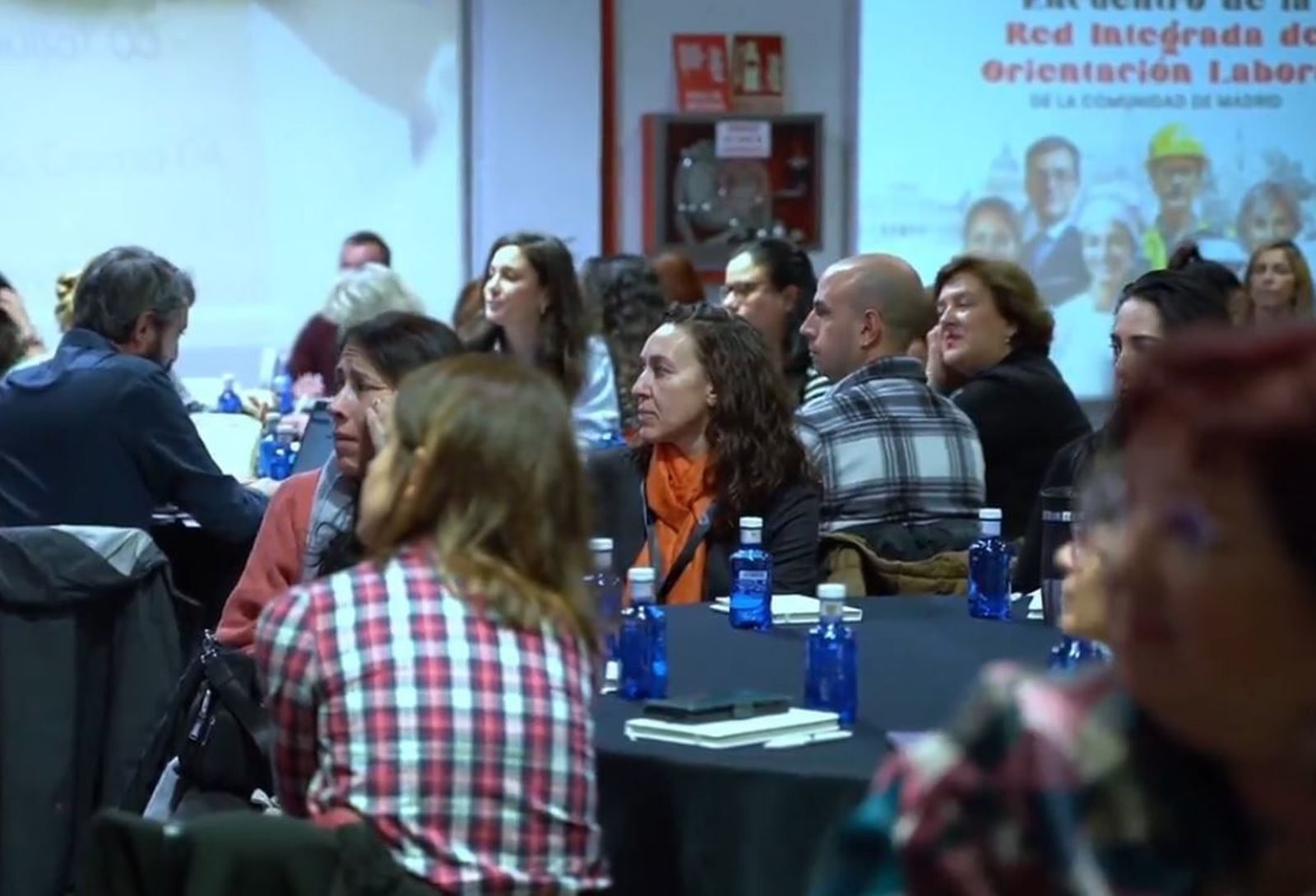 ¿Cómo te pueden ayudar los orientadores laborales en tu búsqueda de empleo en Madrid?