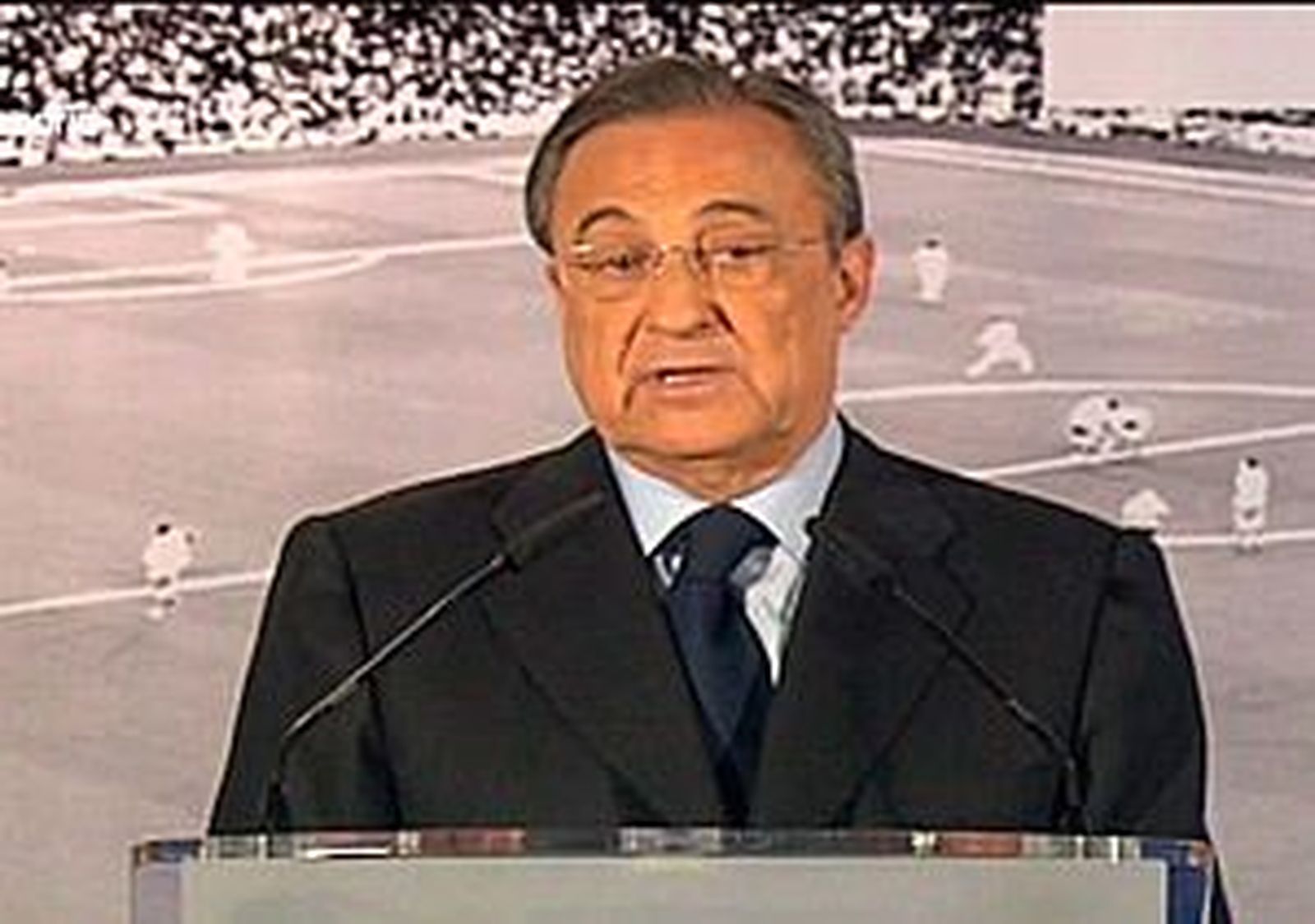 Florentino Pérez anuncia el fin de la era Mourinho y elecciones en junio