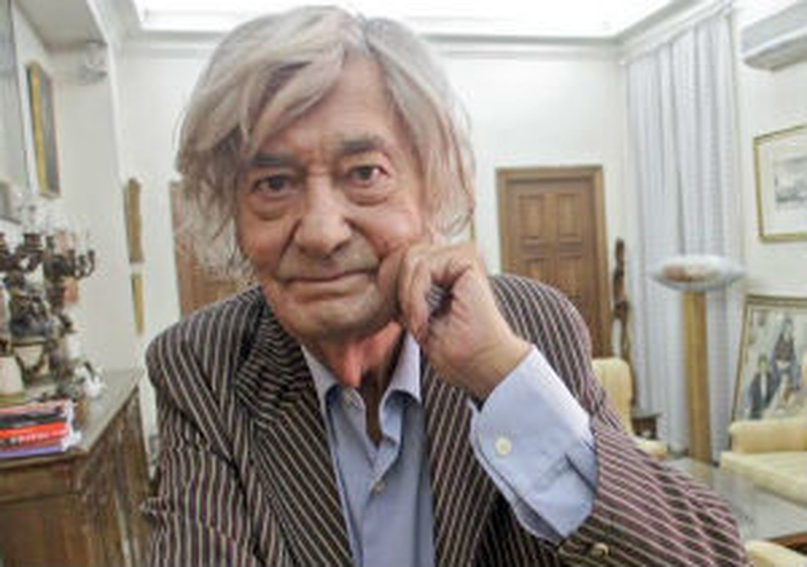 Carlos París