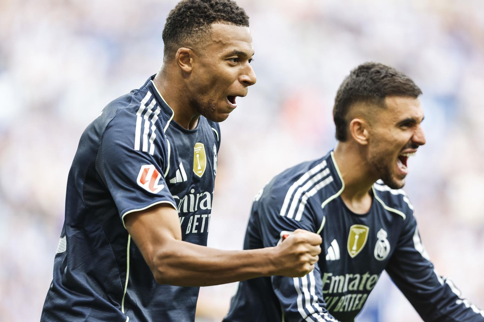 Mbappé y Ceballos celebran un gol ante la Real Sociedad