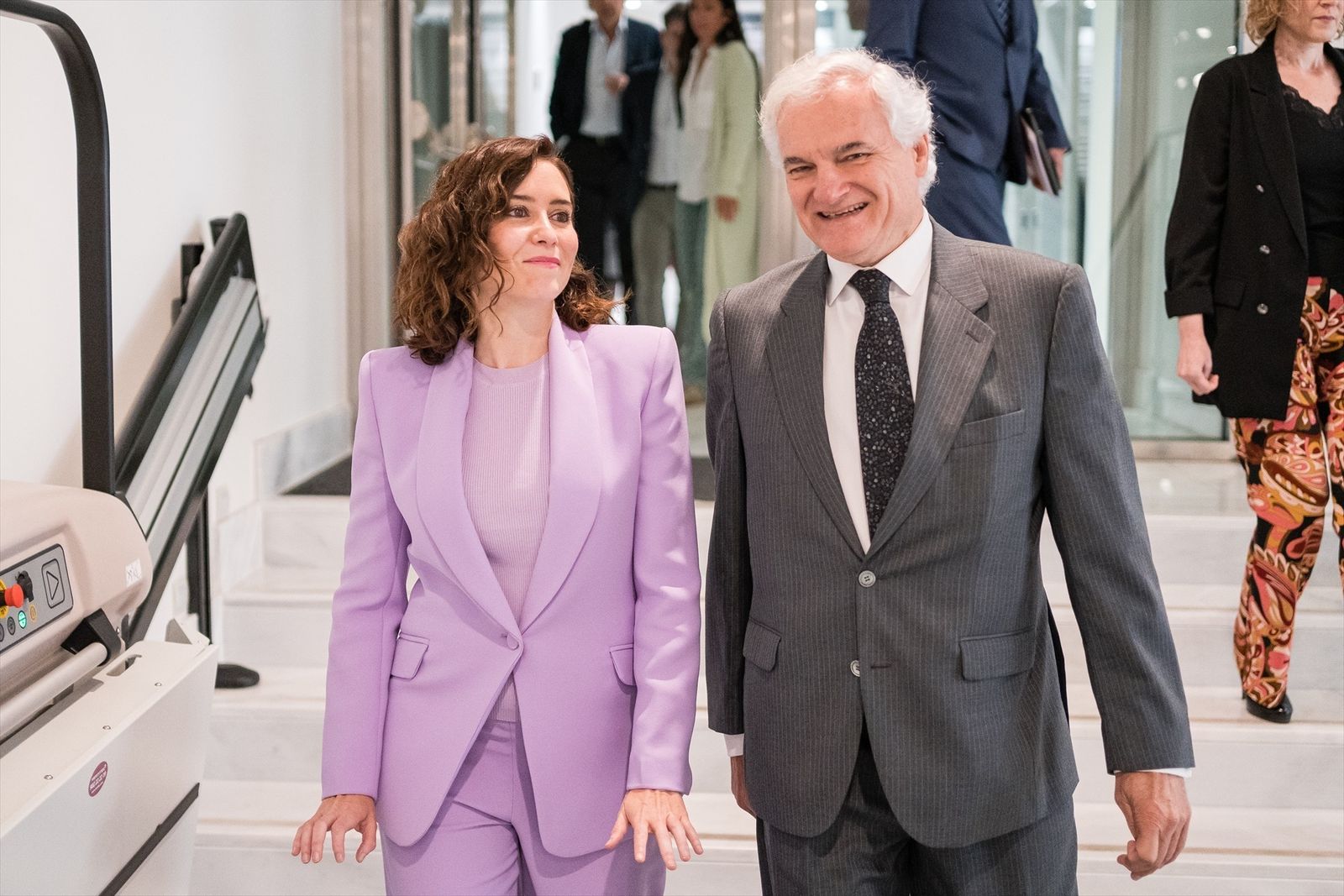La presidenta regional Isabel Díaz Ayuso y el presidente de CEIM, Miguel Garrido