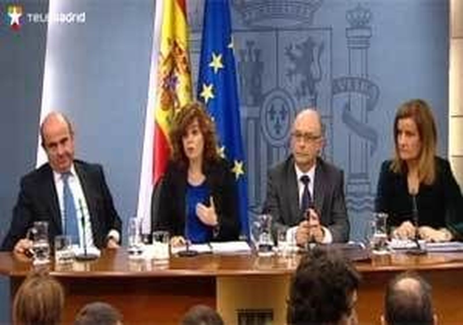 El Gobierno aprueba un recargo del IRPF durante 2 años a causa del déficit del 8%