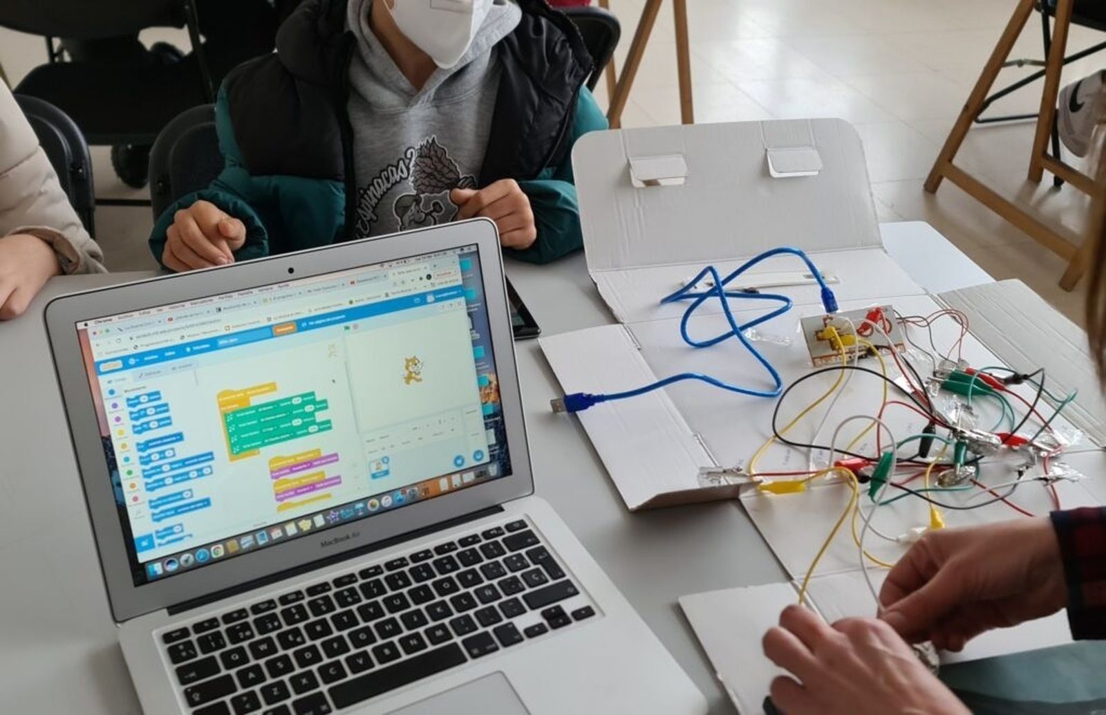 Madrid recibirá 5,8 millones para formar en competencia digital a niños vulnerables