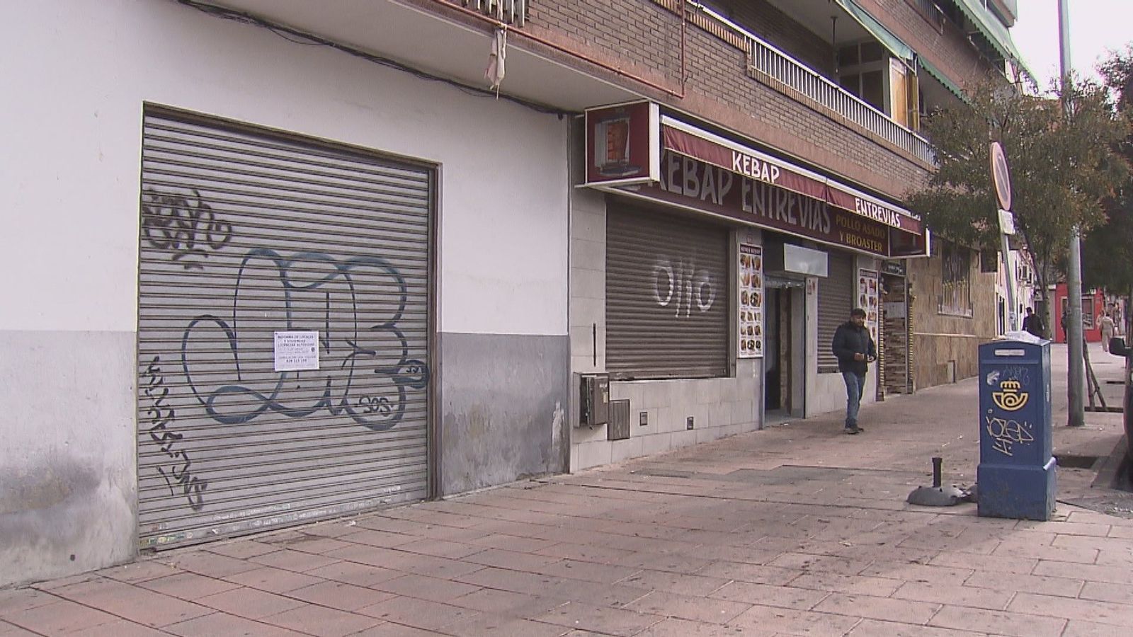 Dejan inconsciente y gravemente herido a un policía fuera de servicio tras una emboscada en Vallecas