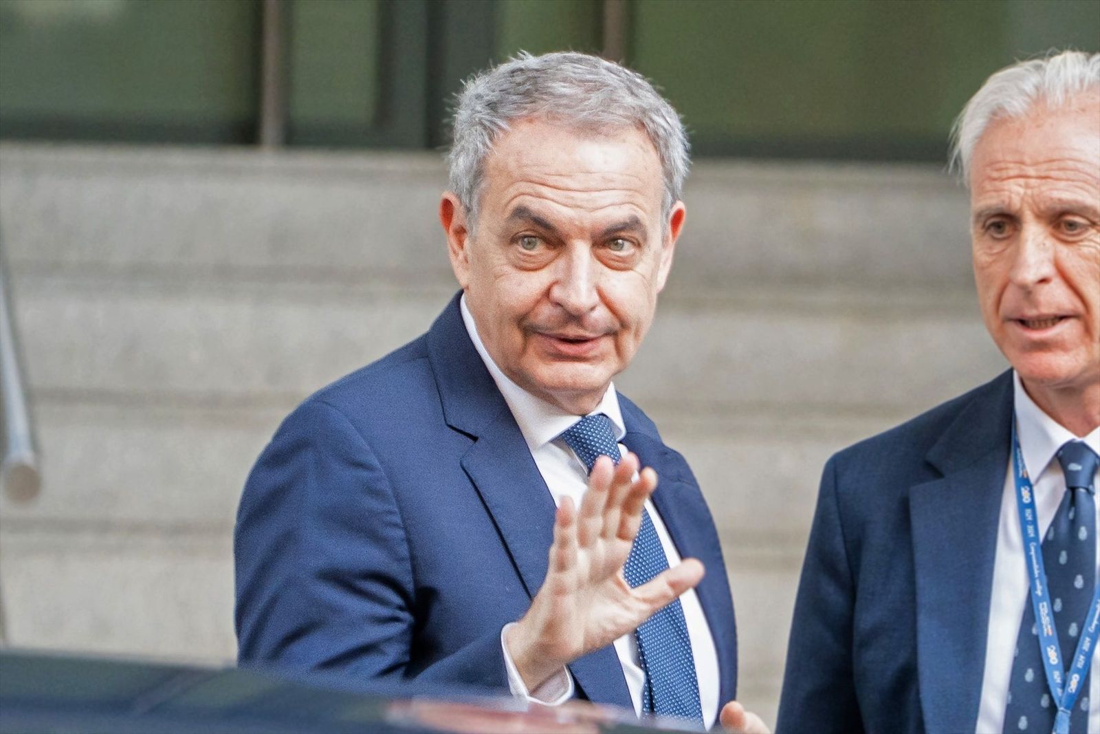 Los correos que revelan ocho reuniones entre Zapatero y María Jesús Montero durante la etapa del rescate de Plus Ultra