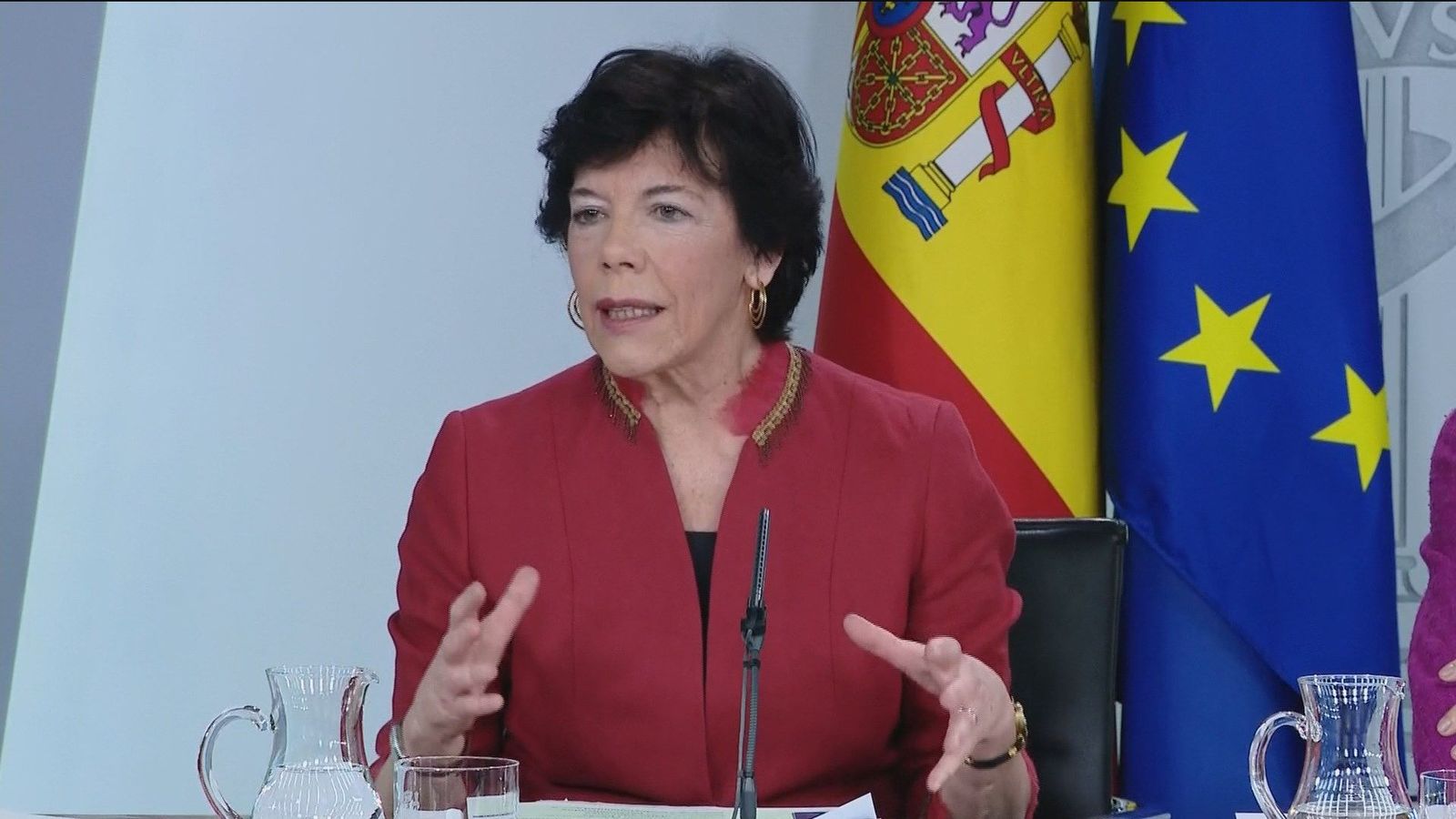 Celaá asegura que la nueva ley de Educación no segregará al alumno "por razones socioeconómicas"