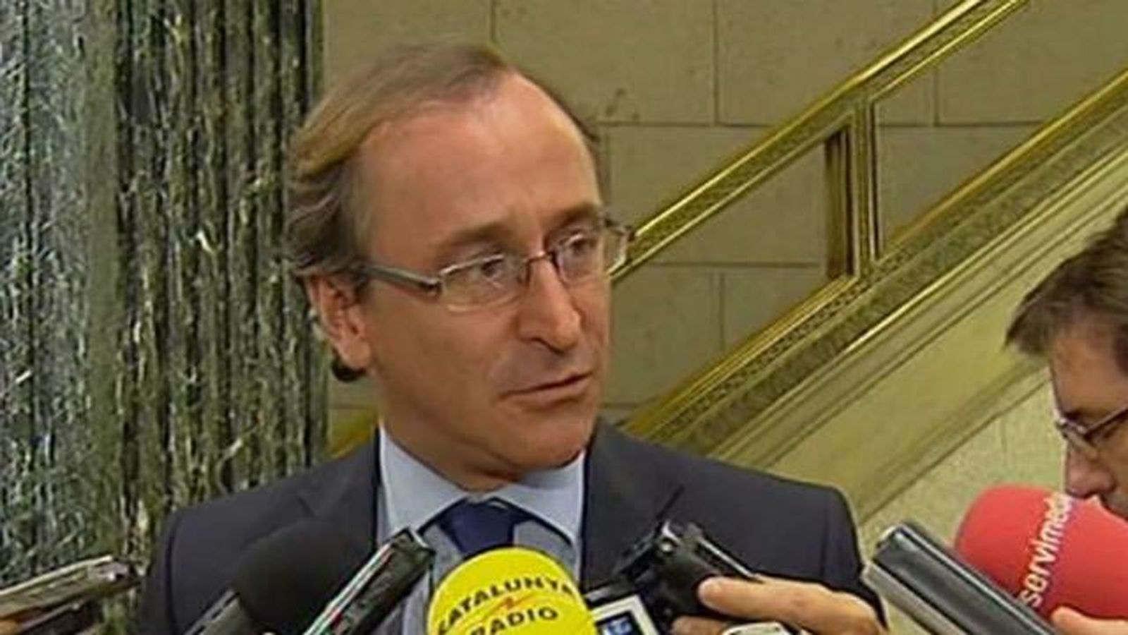 El Congreso declina intervenir ante el  Constitucional en los recursos contra la consulta
