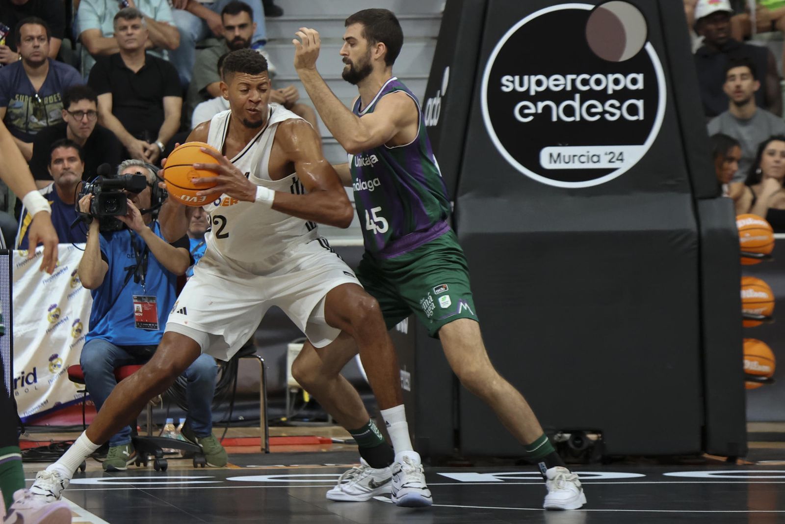 Tavares ante Unicaja
