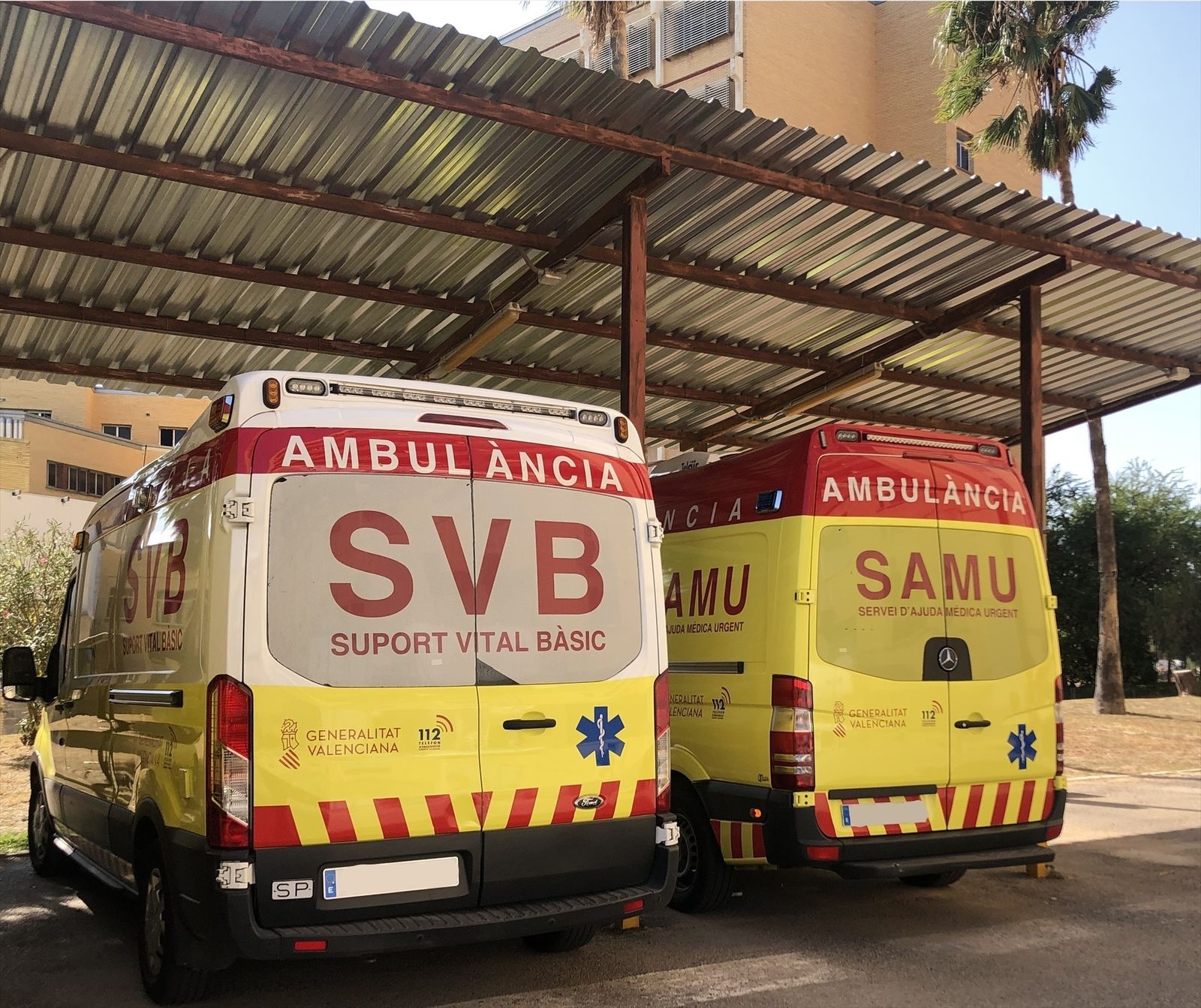 Seis personas resultan heridas en el incendio de una embarcación en el Puerto de Calpe (Alicante)