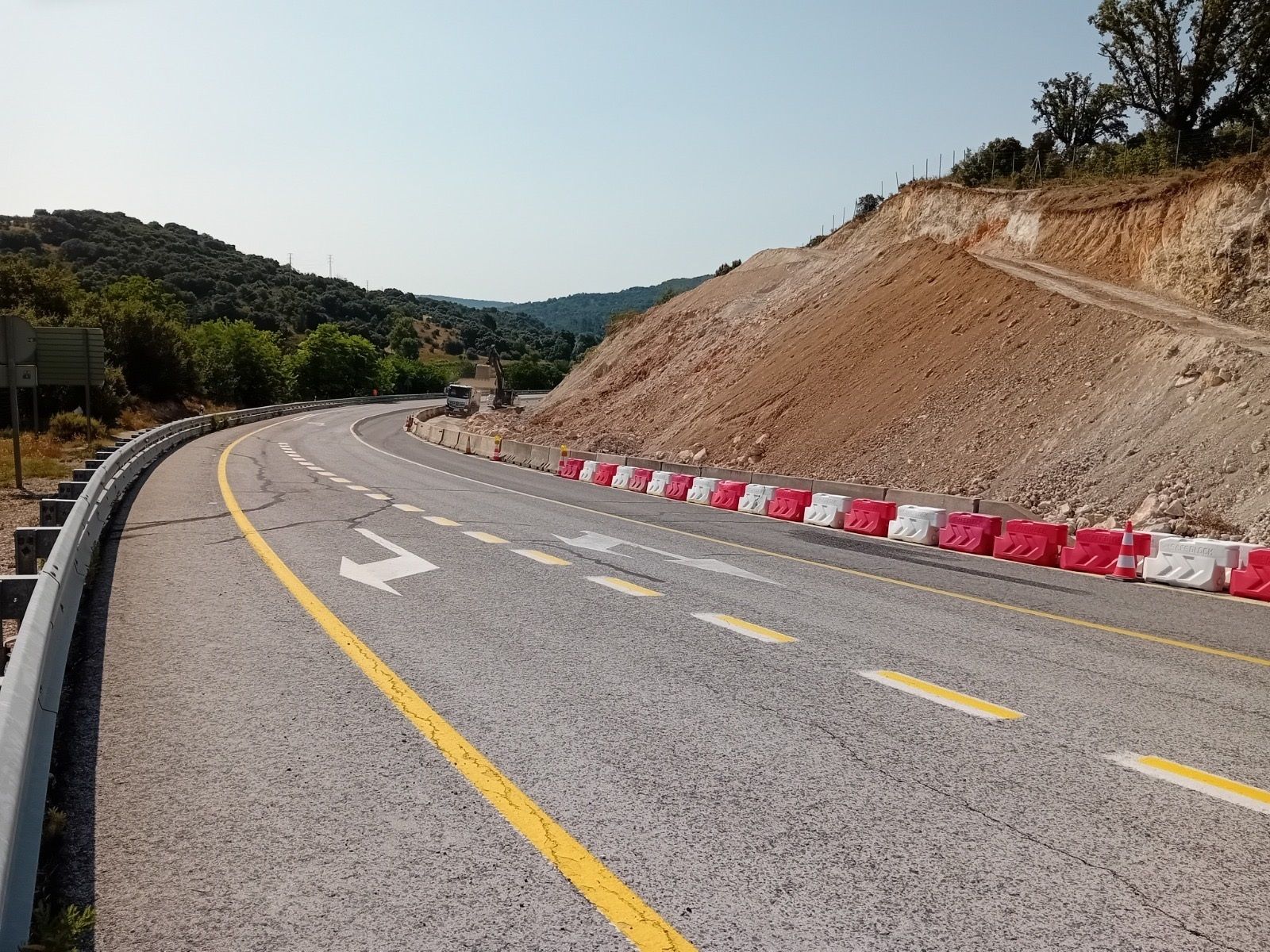 Madrid invierte 4,2 millones de euros en la reparación de ocho carreteras afectadas por las borrascas de marzo