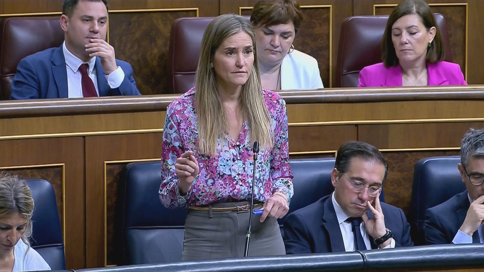 Aagesen tacha de "falso" y "bulo" que el apagón fuera por sus "experimentos" con renovables
