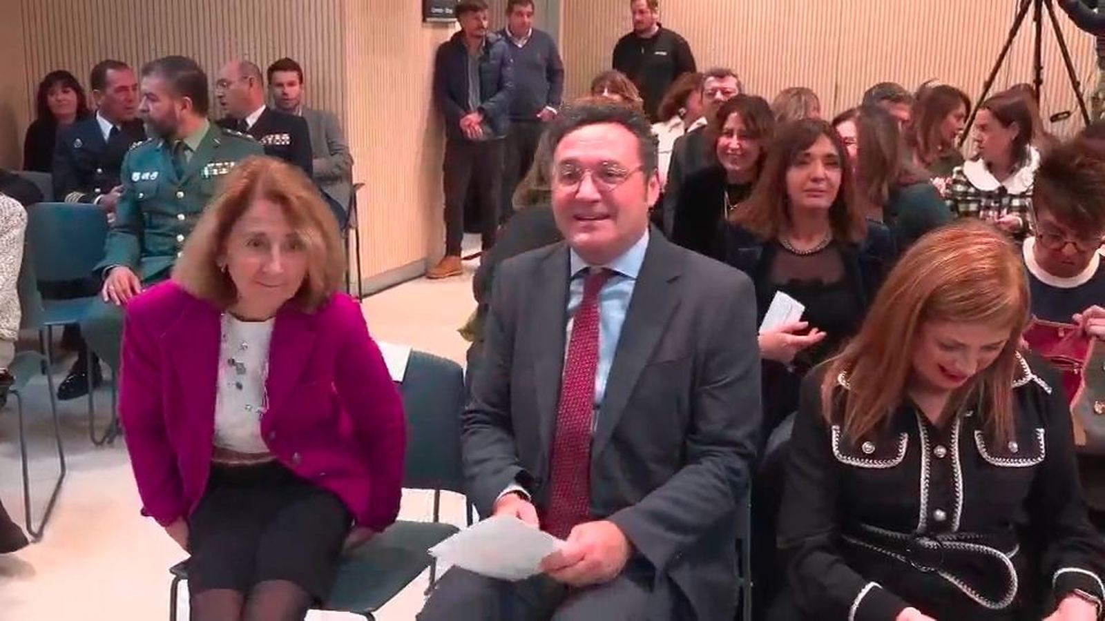 Expira el plazo dado por el juez para que las partes que se pronuncien sobre la suspensión del fiscal general