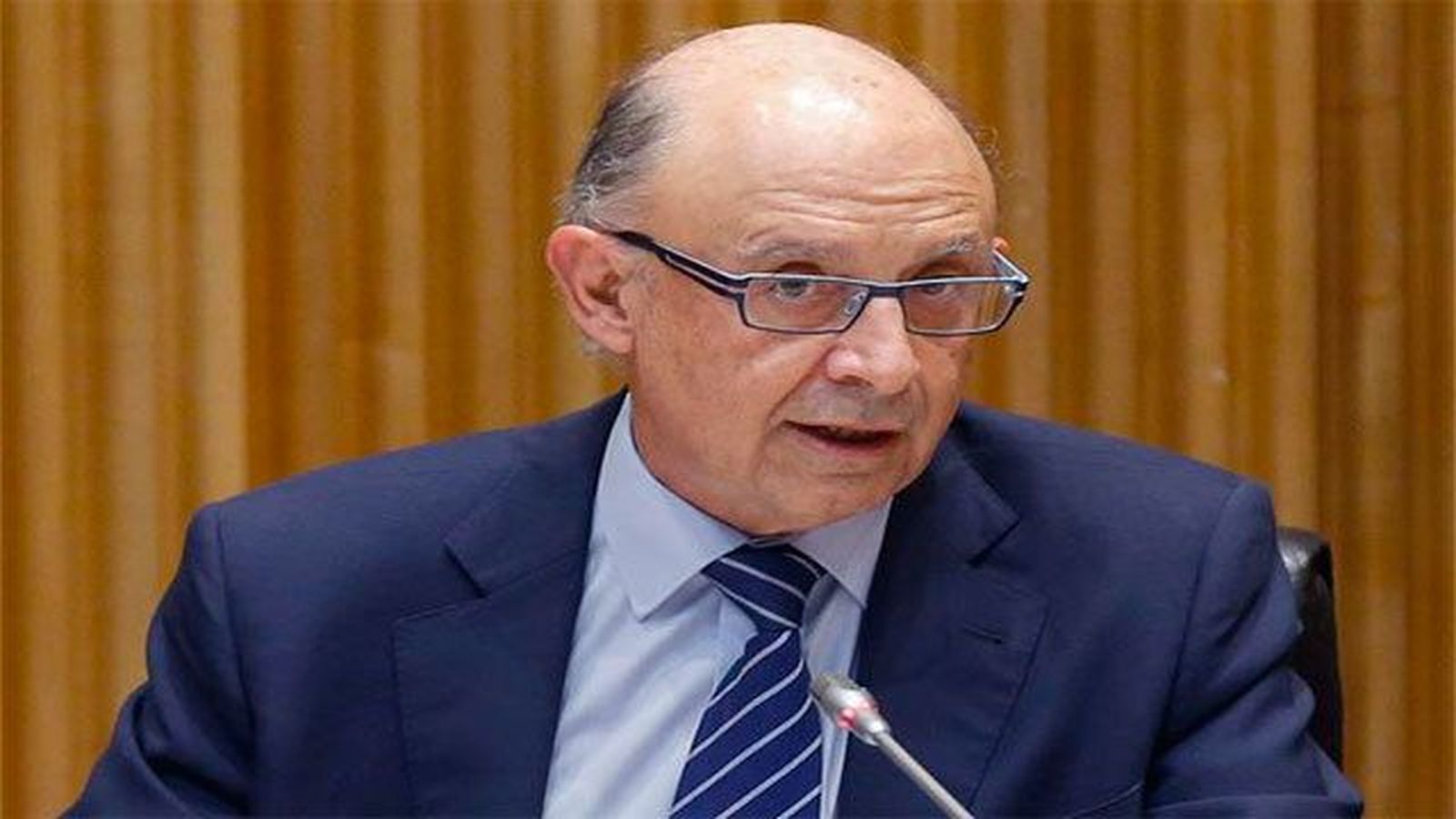 Montoro propone al Congreso prohibir por ley las amnistías fiscales