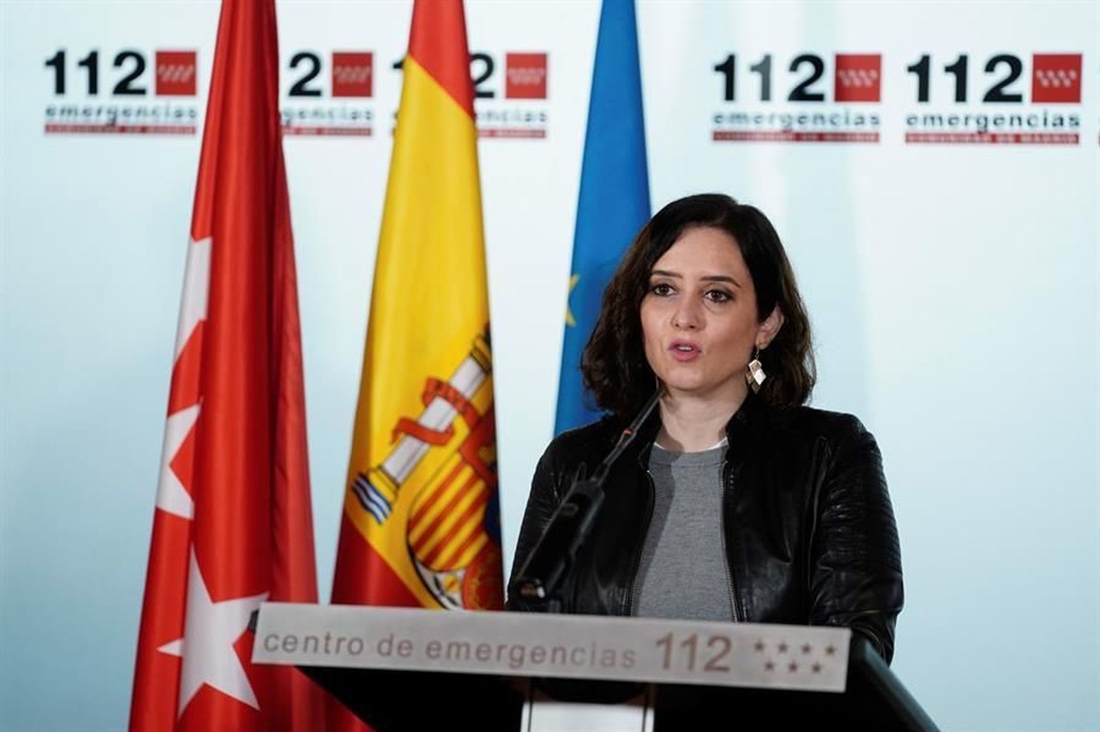 Ayuso reconoce que ha habido "horas complicadas" en el transporte y defiende que se está haciendo "lo imposible"