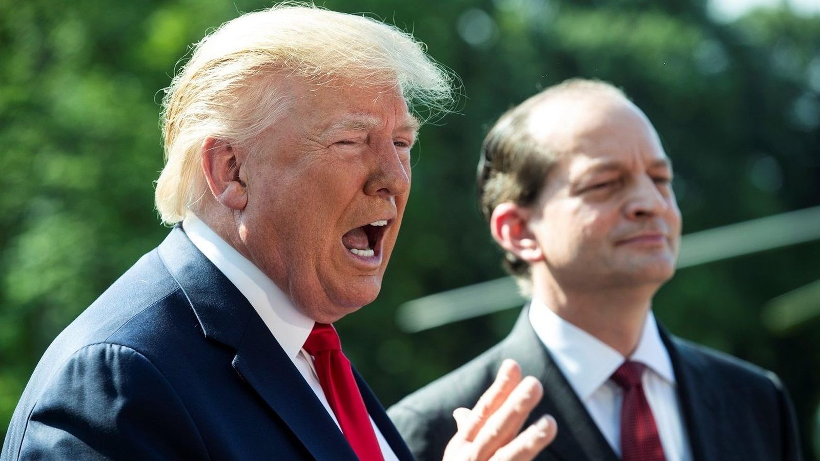 La tensa y extraña relación entre Arnold Schwarzenegger y Donald Trump
