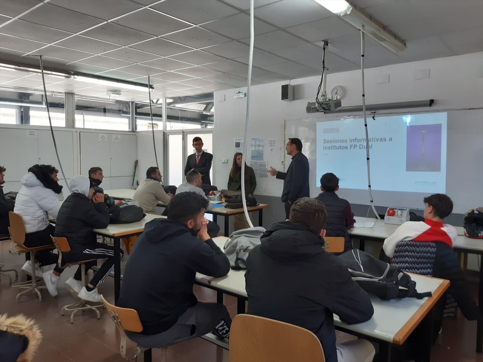Endesa colabora con 27institutos de FP Dual