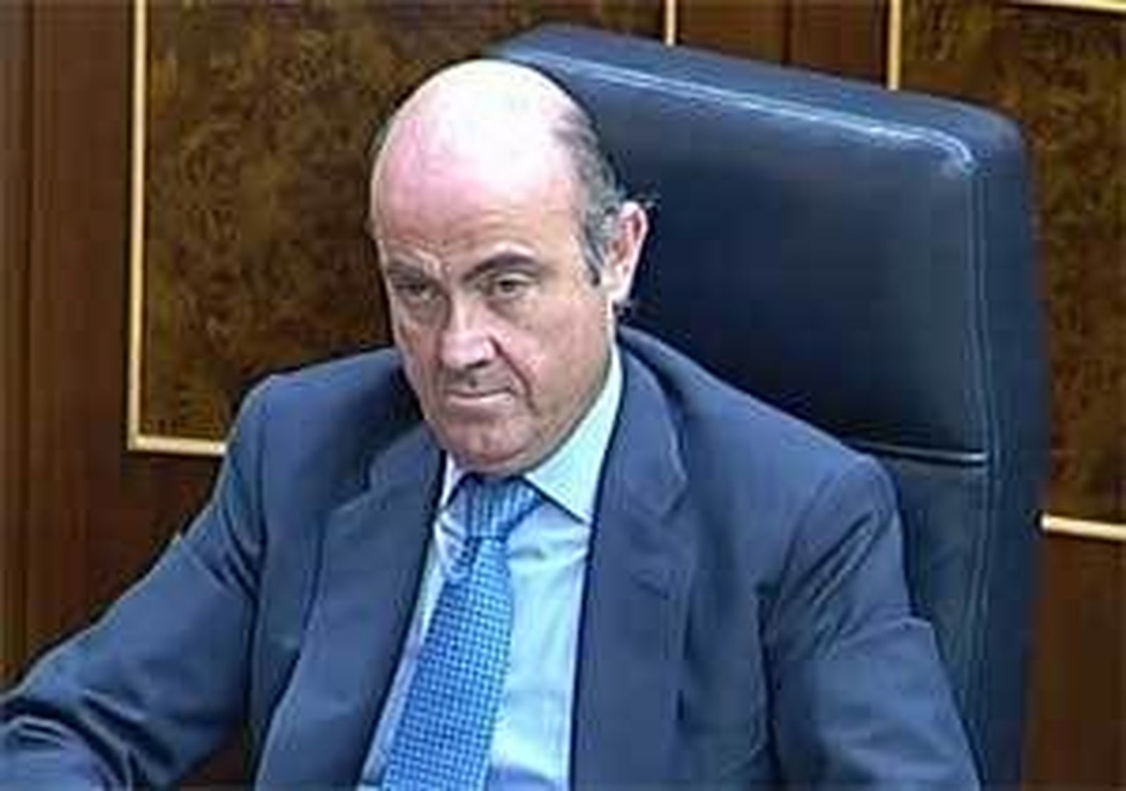 España ve "atractivas" las condiciones de la ayuda de la UE a la banca