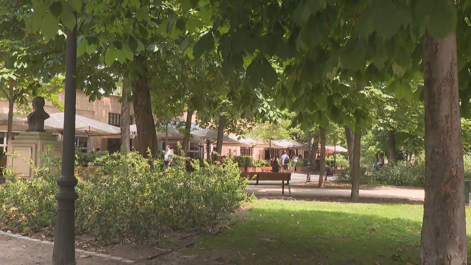 El Ayuntamiento de Madrid estudia flexibilizar la norma del cierre de parques con ola de calor