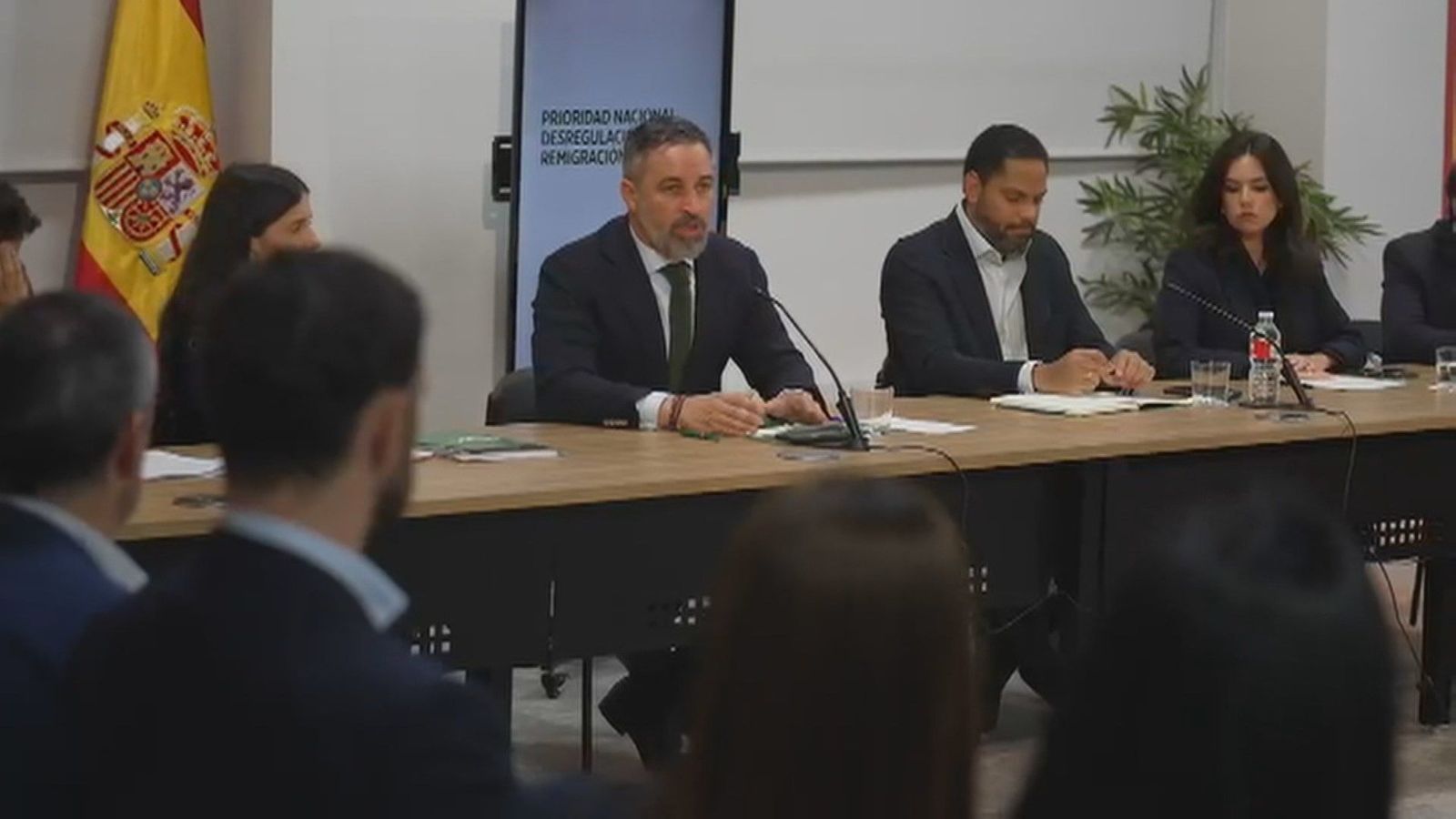 Abascal llama a Vox a ser ambicioso y buscar la mayoría el 29N: "Nada está escrito"