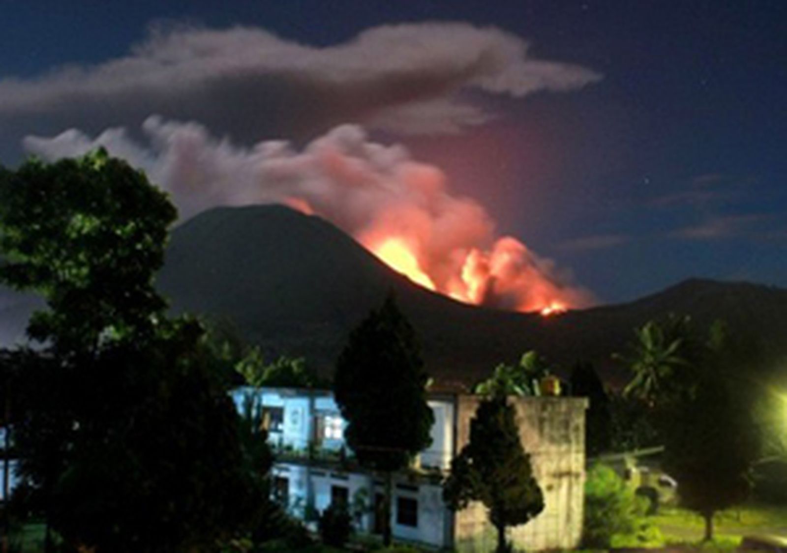 volcan_lokon