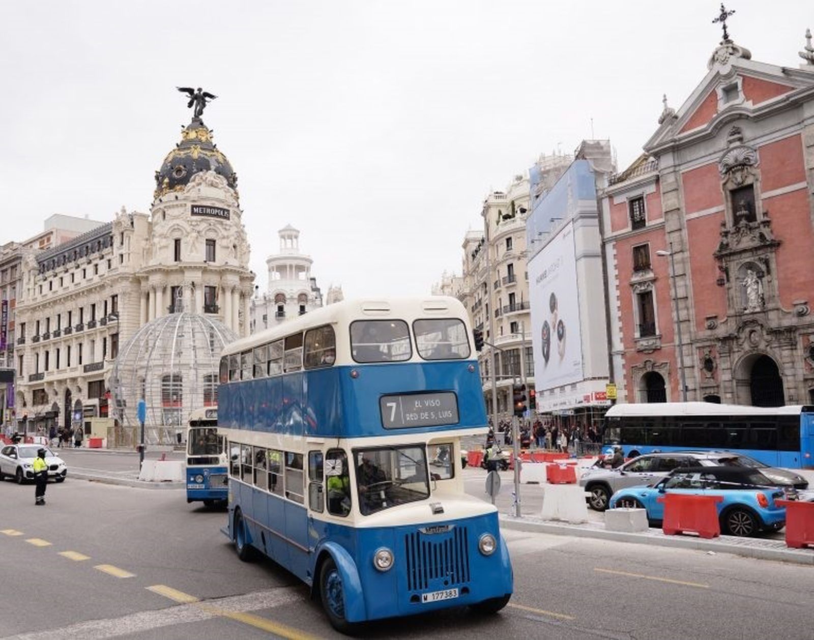 Exhibición de autobuses históricos de la EMT celebrada en 2021