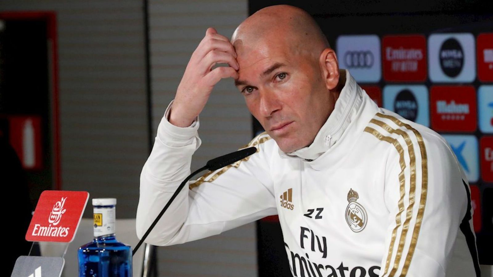 Zidane: "Las críticas nos van a hacer más fuertes"