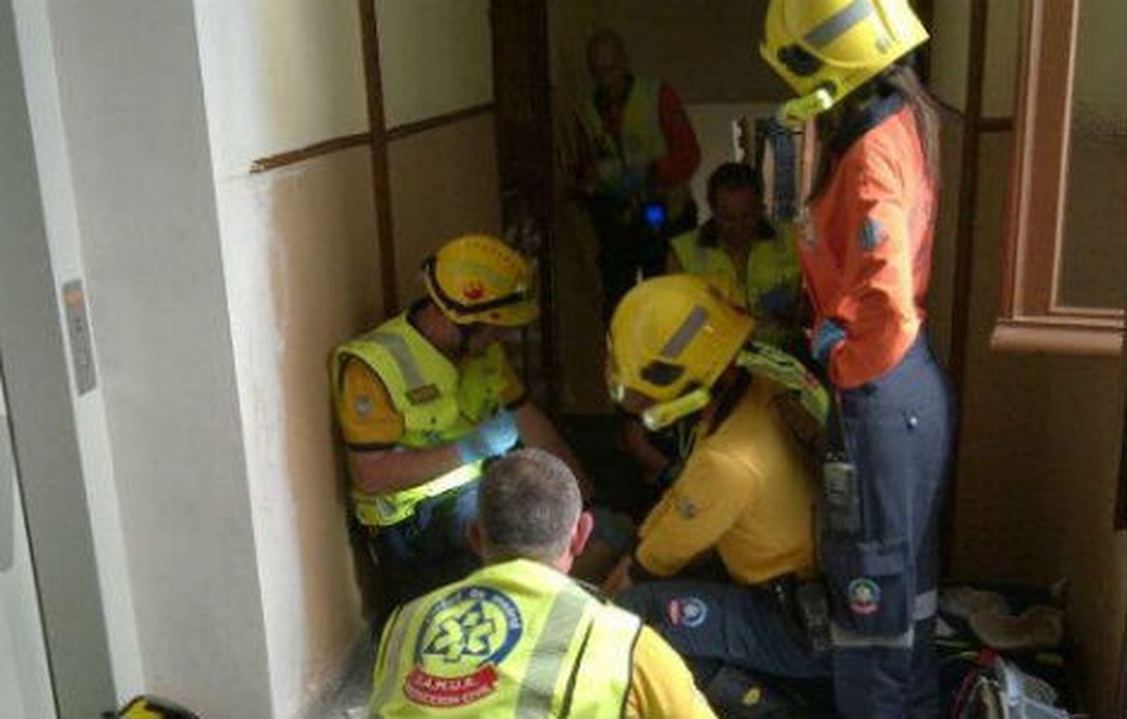 Dos heridos muy graves tras declarase un incendio en una vivienda de Delicias