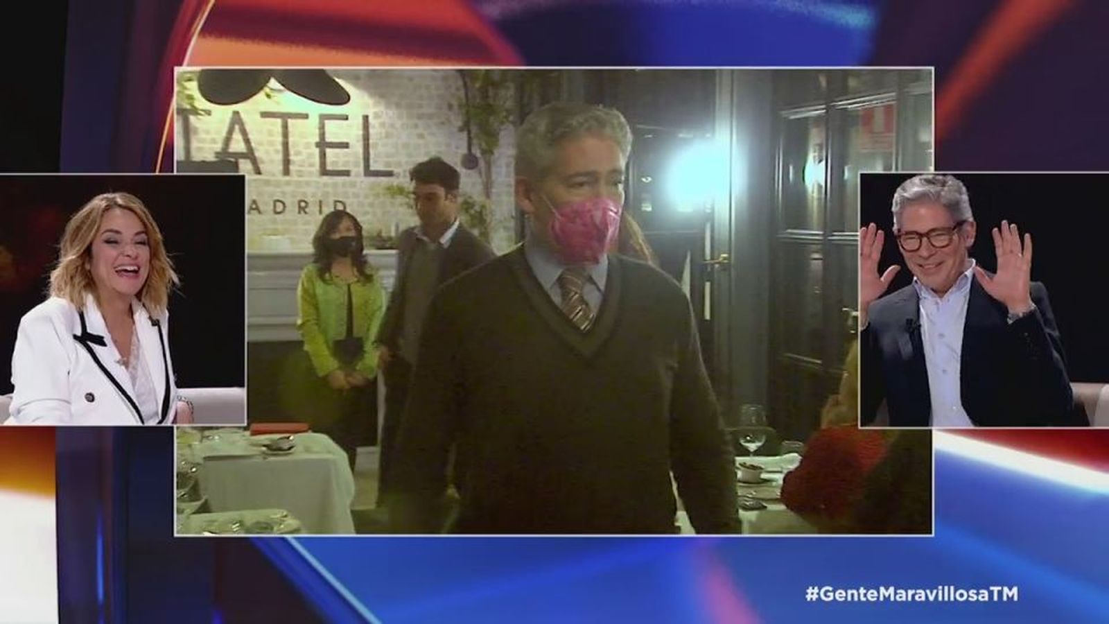 Boris Izaguirre se enfrenta a una relaciones públicas que no quiere gitanos en su restaurante: "¿Y tampoco homosexuales venezolanos?"